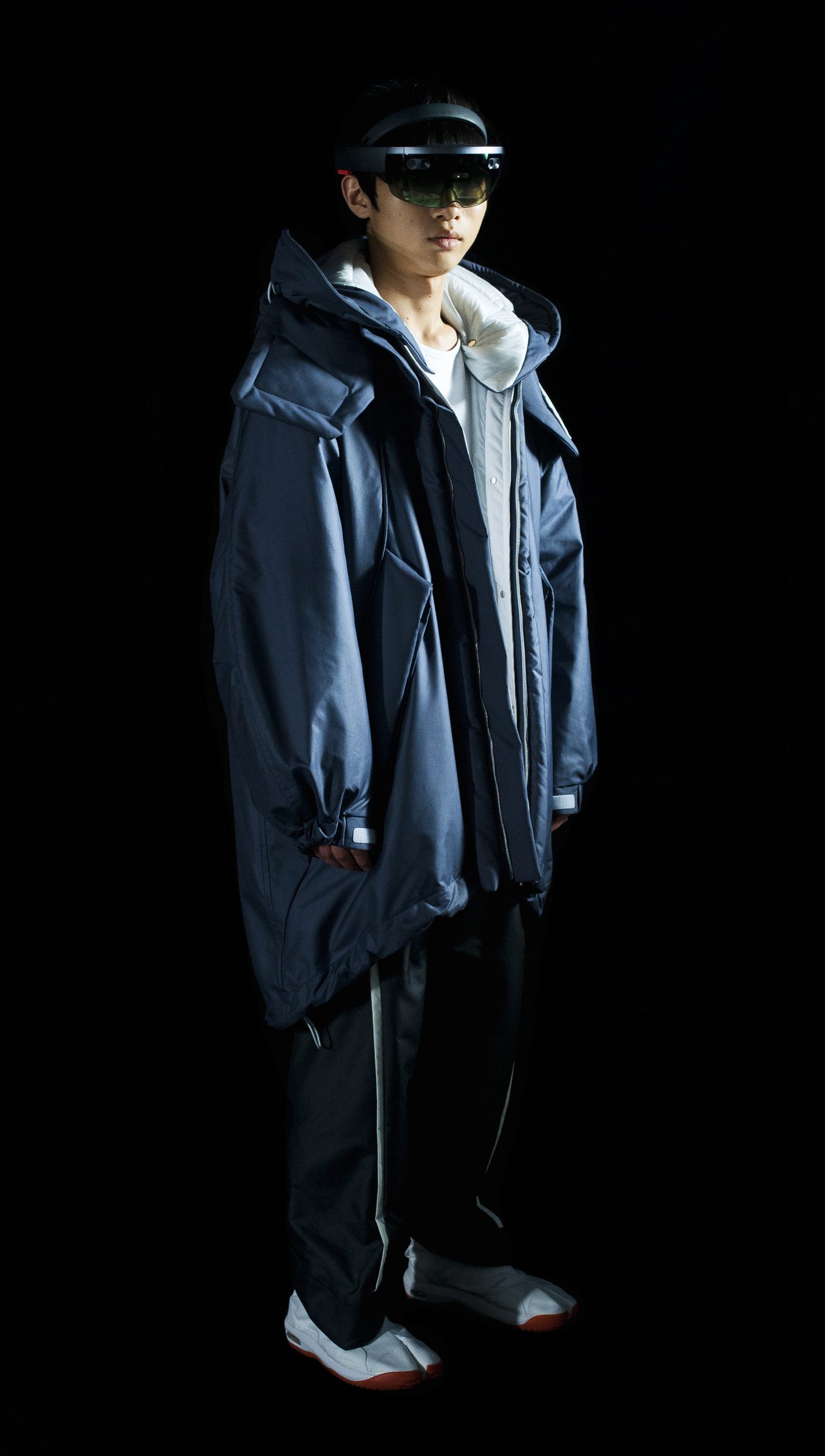 chloma x STYLY HMD collection [REAL ⇄ MR ⇄ VR] : Shelter Coat